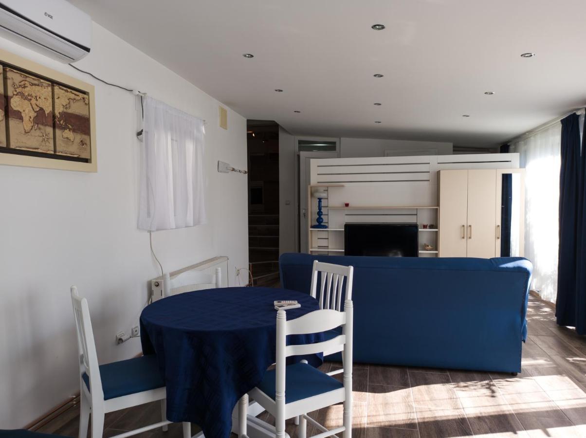 Apartman Dvoristance ゴルバッツ エクステリア 写真